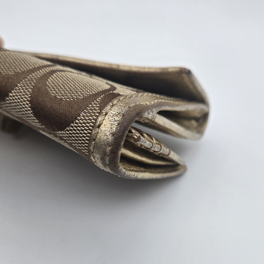 Coach Turnlock Gold Signature C Wallet - Picture 11 of 14